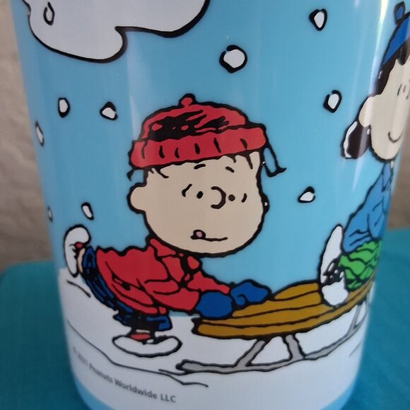 ZAK Winter Themed Peanuts Gang 12oz Drink Tumbler - Picture 6 of 16